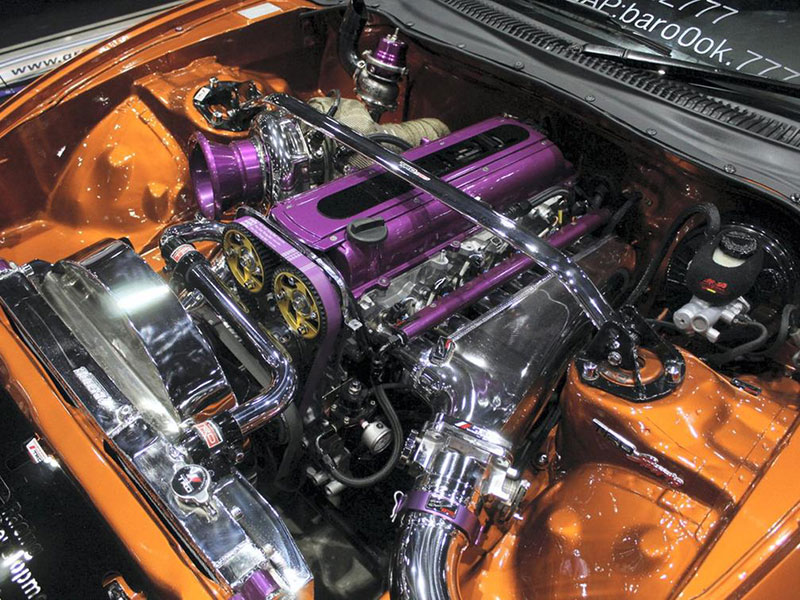 عرض مذهل للشاحنات العملاقة المعدلة في أبوظبي